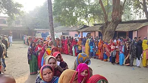 Bihar: Many women lose money after casting vote in panchayat polls