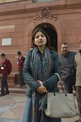 Samajwadi Party President Akhilesh Yadav's wife Dimple Yadav, daughter test Covid positive