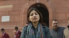 Samajwadi Party President Akhilesh Yadav's wife Dimple Yadav, daughter test Covid positive