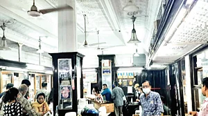 Christmas in Calcutta: Nahoum’s keeps tradition alive