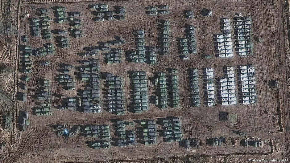 Russian forces escalate attacks on Ukraine's civilian areas