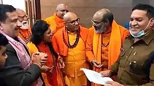 Conversions and ‘re-conversion’ are alien to Hinduism: RSS should learn from Adi Shankaracharya