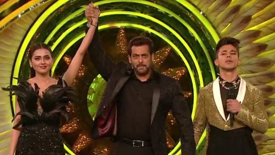 Tejasswi Prakash wins 'Bigg Boss' season 15