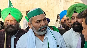 Rakesh Tikait detained by Delhi police on way to Jantar Mantar protest