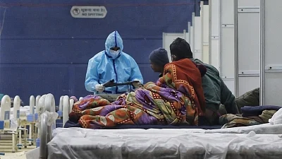 India's daily Covid tally crosses 800 after 126 days