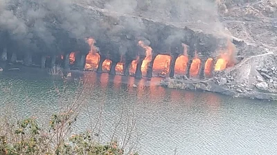 People's lives in danger as fire intensifies in Jharkhand coal mine