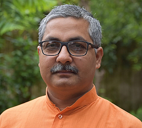 IIMC’s Western Regional Center Director AK Saumitra, a former BJP spokesman, faces arrest under SC/ST Act