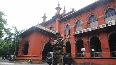 Madras HC directs, Kerala,  Tamil Nadu, Centre to constitute SIT to probe wildlife offences