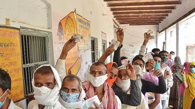 No wave in UP but people can still sense a wind of change after round five