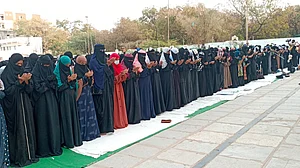 K'taka hijab row reaches AMU, protest on Friday