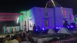 Uttar Pradesh: Rowdy men in Ghazipur’s Raksaha Sharif indulge in vandalism; slogans of ‘Jai Shri Ram’ raised