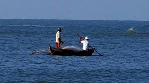 Sri Lankan Navy apprehends four Indian fishermen