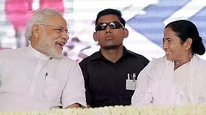 Reality Bites: Mission 2024-Modi in a saree yearns to replace Modi in a kurta