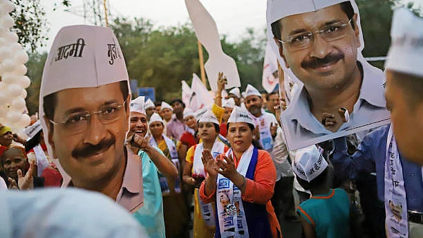 'AAP ki Khas Sarkar': 2 crores for the ceremony, 85 lakhs for media, 61 lakhs for Kejriwal's road show