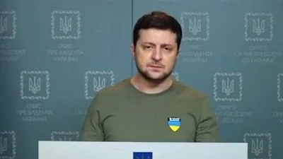 Zelensky urges Ukrainians to 'go on the offensive'