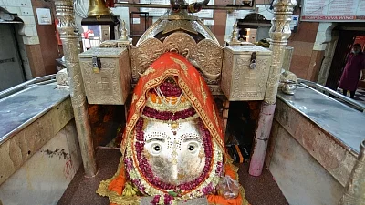 High Court nod to evict illegal occupants from Kalkaji, notes Navaratra security