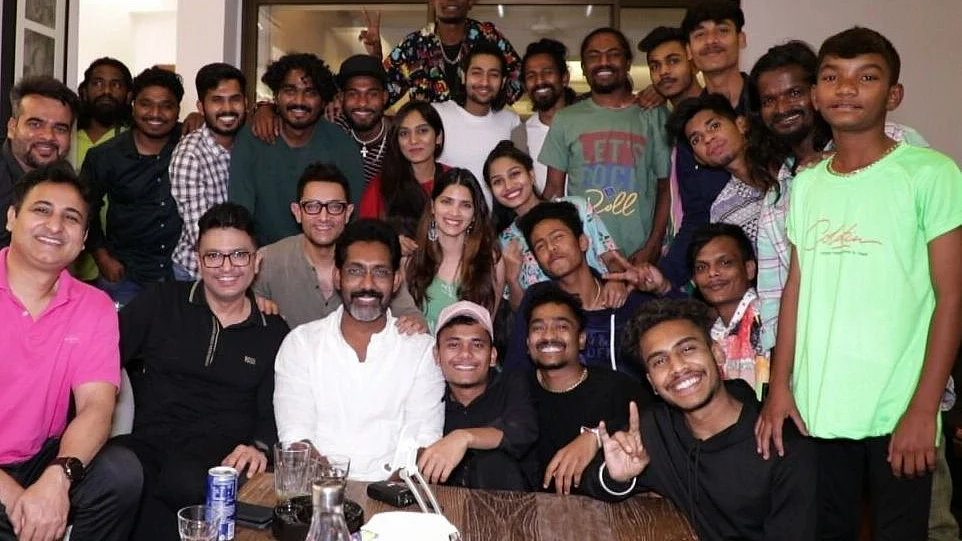 Director Nagraj Manjule with Aamir Khan and team of his latest feature 'Jhund'