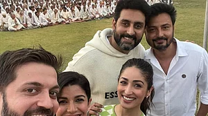 Abhishek Bachchan holds screening of 'Dasvi' in Agra jail, fulfills his promise