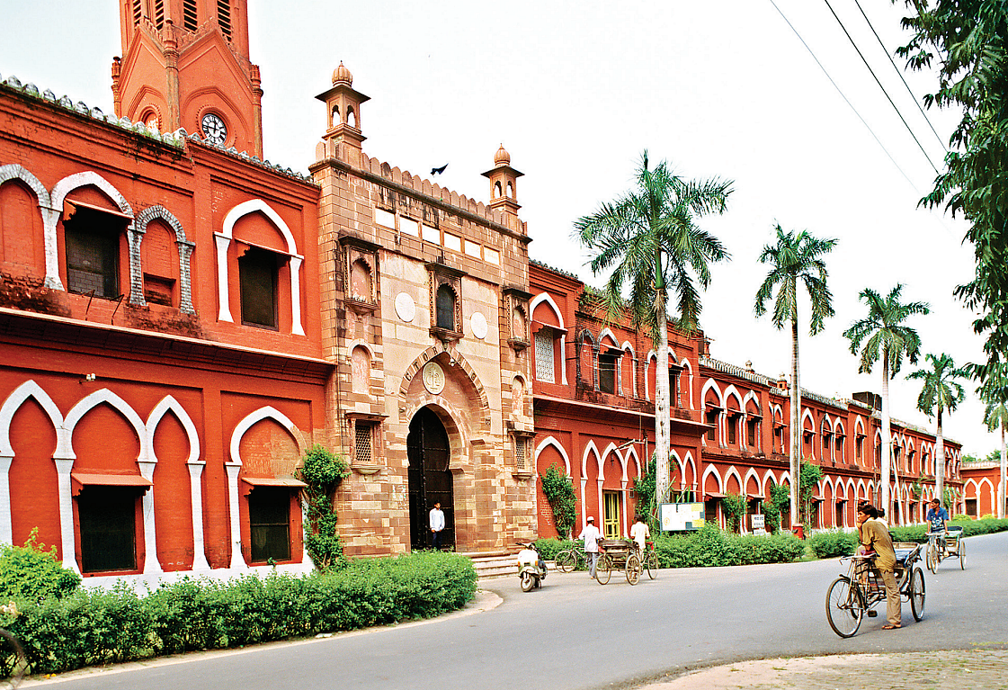 Book extract: A fading glorious past 