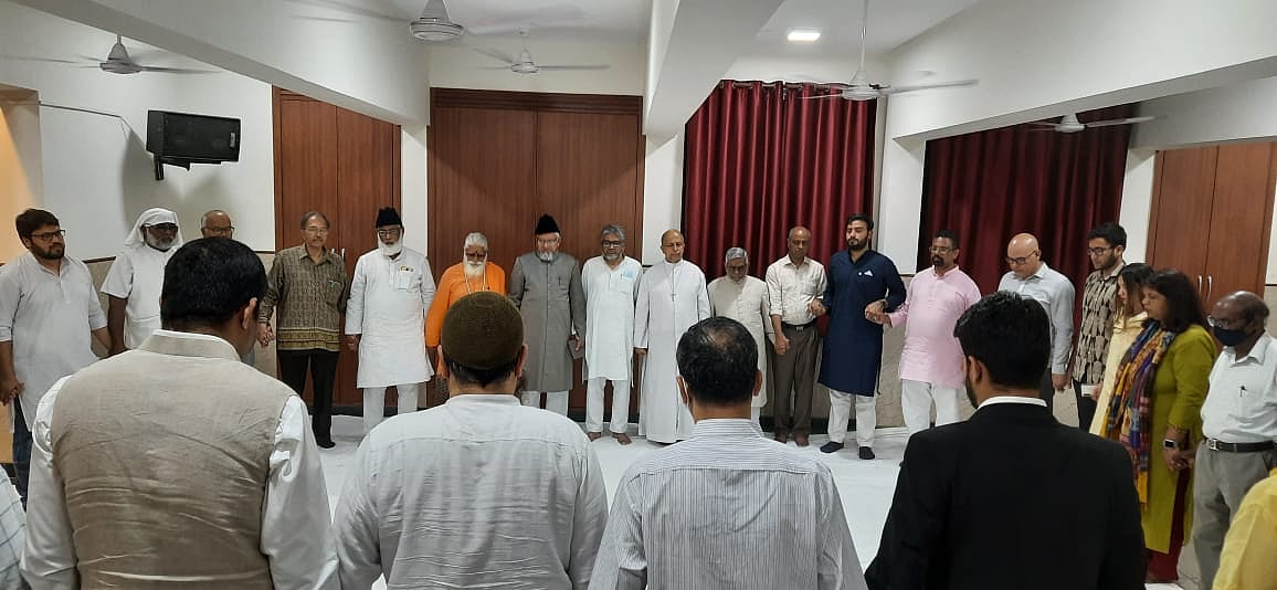 Archbishop of Delhi holds inter-faith Iftar to show solidarity for Muslim community