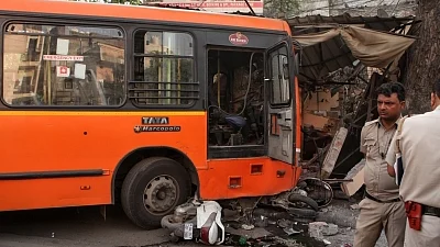 DTC bus rams into shops in Jangpura, 6 severely injured