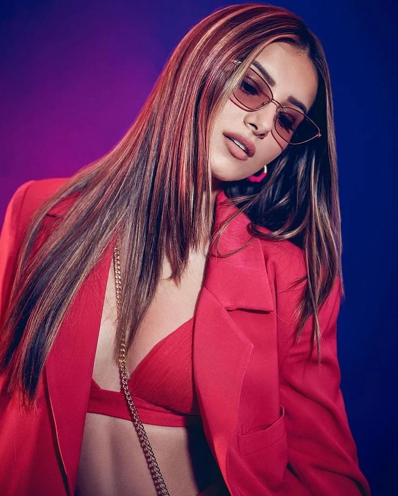 What makes Tara Sutaria the most complete Gen-Y female star!