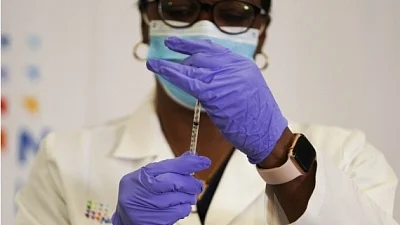 Why do you contract Omicron even after full vaccination