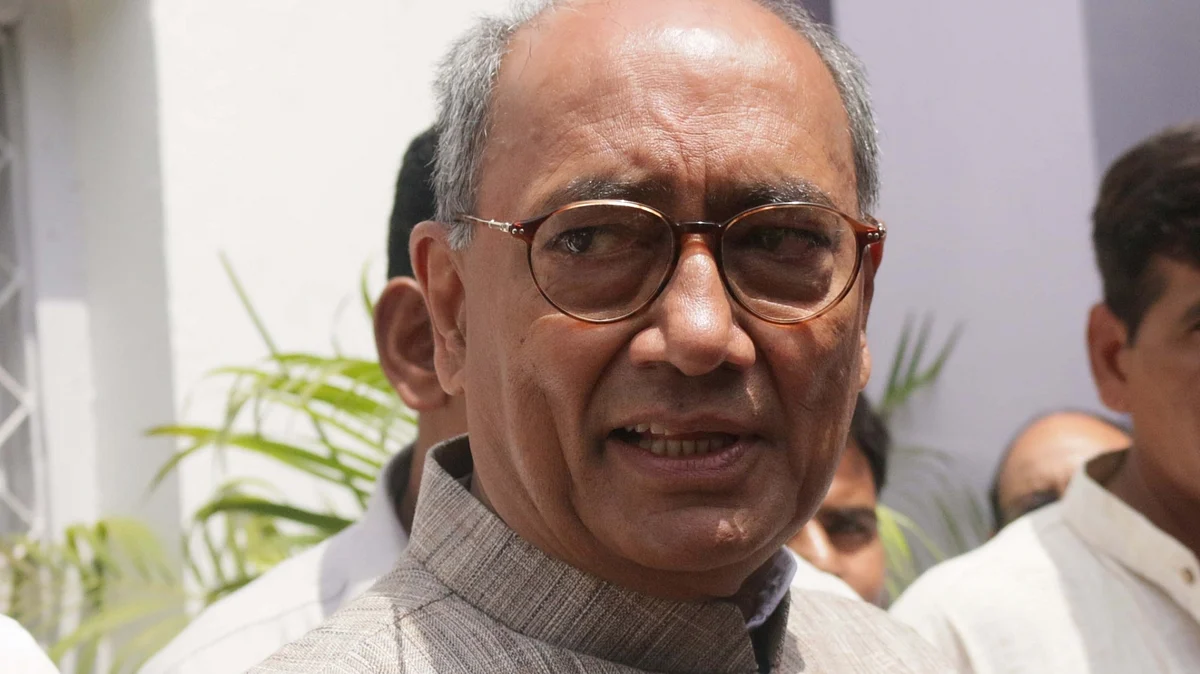 FIR against Digvijaya Singh for 'fake' post on Khargone violence