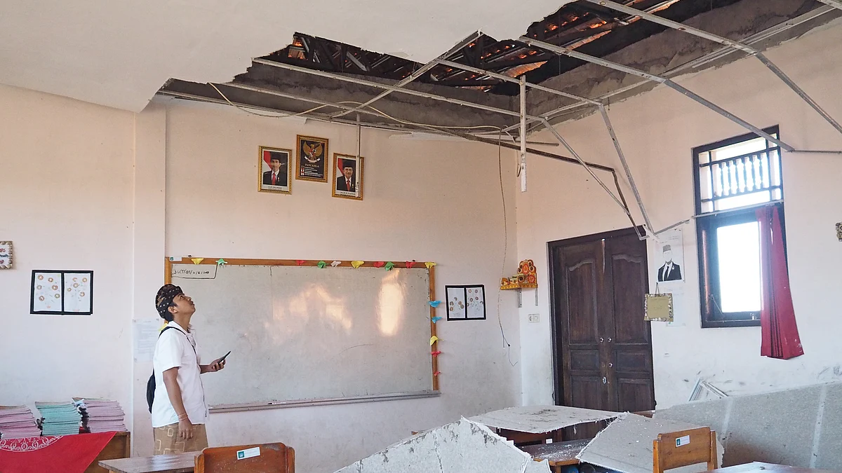 6.0-magnitude quake jolts Indonesia, no tsunami alert