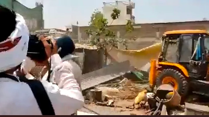 Curfew relaxed for 2 hours in riot-hit Khargone city