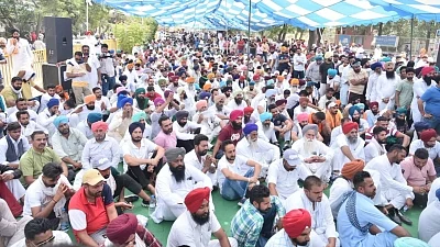 Chandigarh, Himachal to go without milk; dairy farmers go on strike