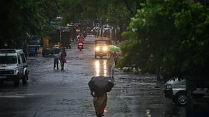 Thunderstorm, rains bring down temperature in Delhi by 11 notches