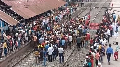 Several trains cancelled, diverted on Patna-Kolkata route after protests on tracks in Bihar