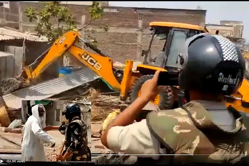 Indian Muslims between the devil and the deep sea