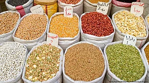 Amethi: Soil, salt found mixed in free ration food grains, FIR ordered after probe