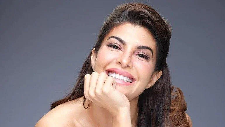 Jacqueline Fernandez matches thumkas with Dance Rani from Disney+ Hotstar’s Escaype Live