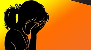 Minor girl raped in Delhi, accused at large