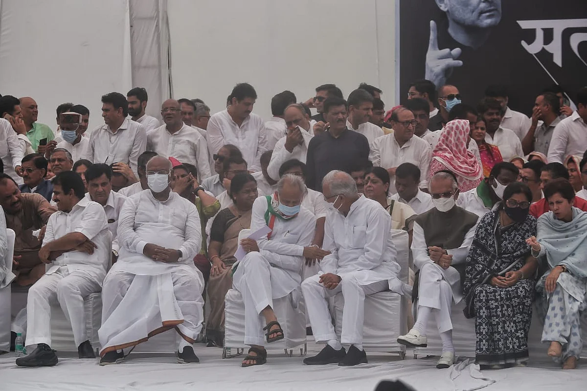 Congress protest at Delhi's Rajiv Chowk over Rahul's ED grilling and Agnipath Scheme