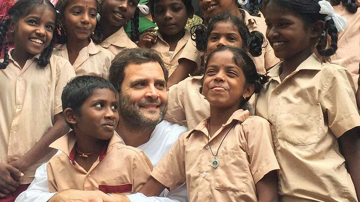 Rahul Gandhi does not move with photographers, the latter follow him!