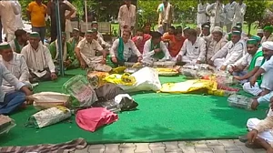 UP: Farmers stage protest against installation of electric meters on tubewells, say BJP has betrayed them