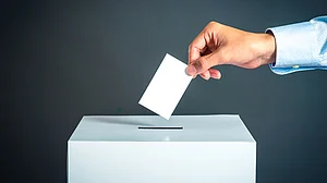 UP: Tough contest expected in Azamgarh and Rampur by-elections