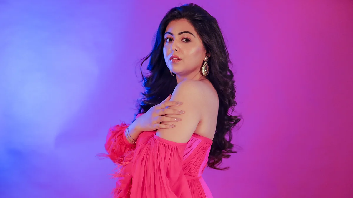A girl should have the liberty to take her own decision: Actress Shafaq Naaz