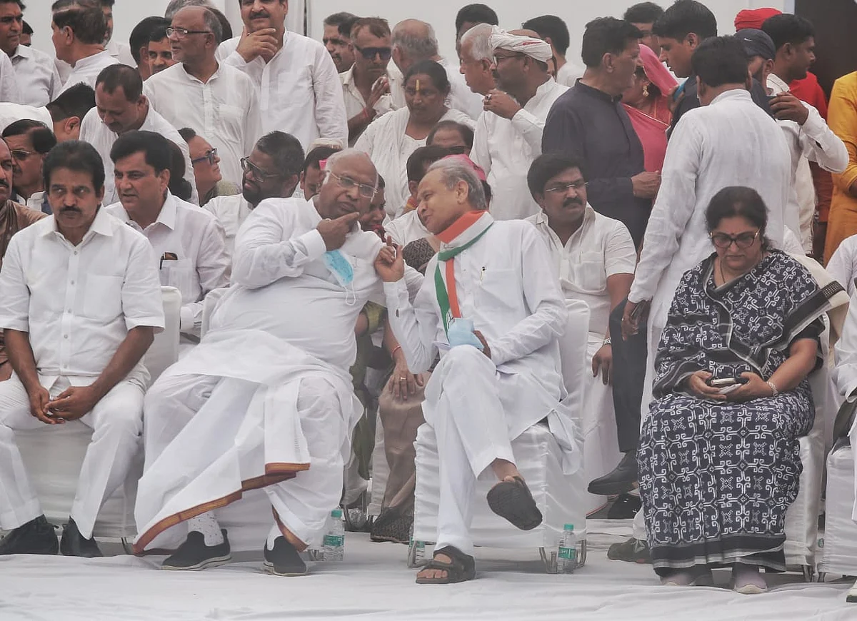 Congress protest at Delhi's Rajiv Chowk over Rahul's ED grilling and Agnipath Scheme