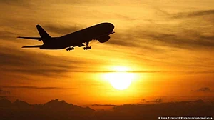 60 pilots, 150 cabin crew failed breath analyzer test