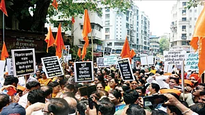 Rebel Shiv Sainiks warn against bad mouthing outgoing CM by BJP leaders