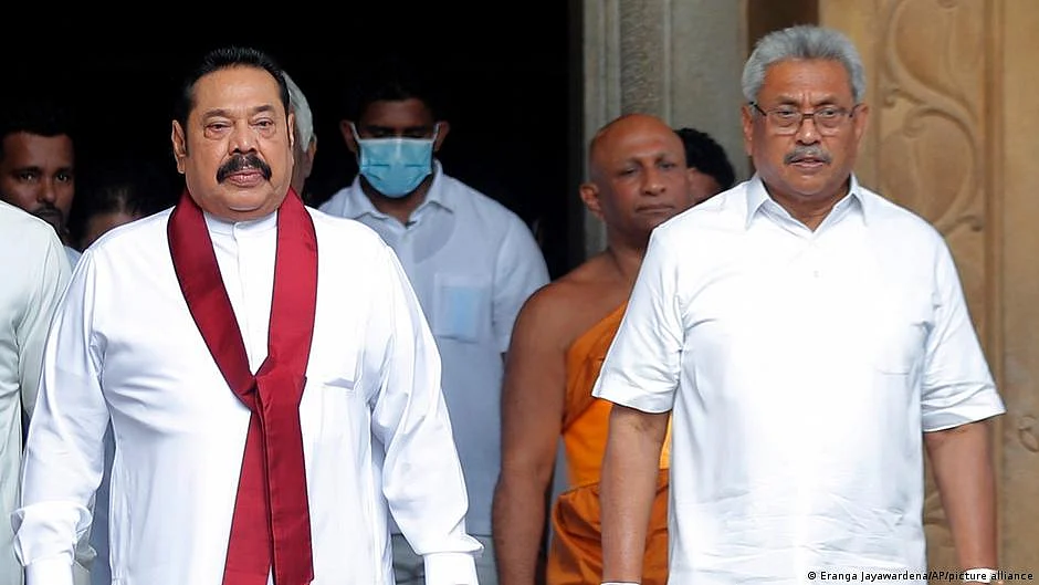 Mahinda Rajapaksa (left) and Gotabaya Rajapaksa