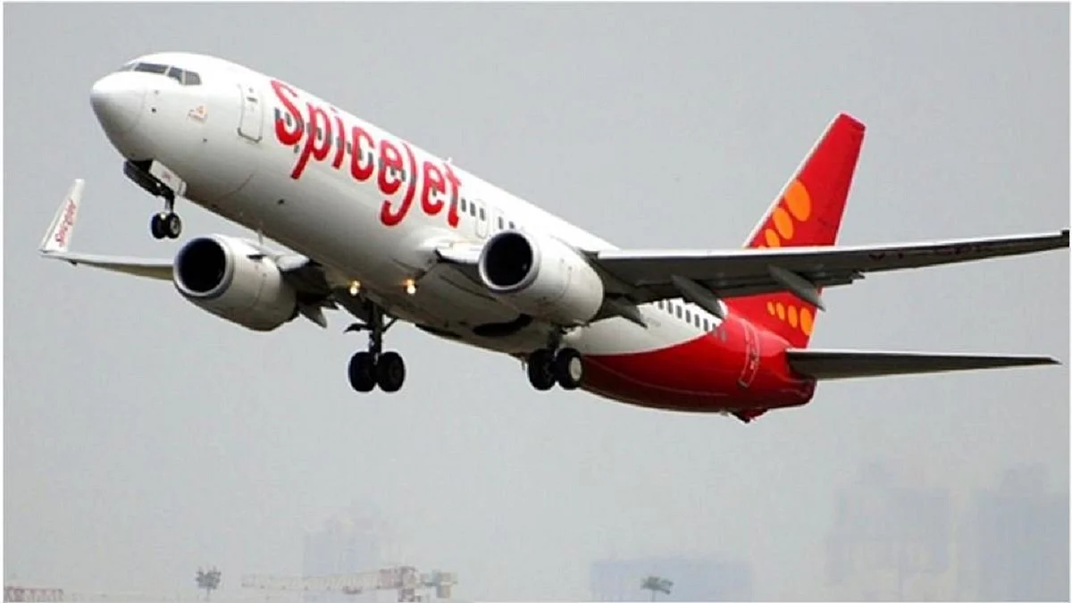 SpiceJet's Delhi-Jabalpur flight returns after crew notices smoke in cabin mid-air