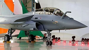 SC rejects PIL seeking fresh probe into Rafale deal