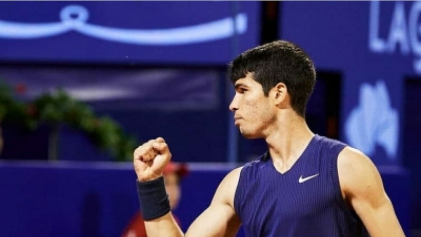 Carlos Alcaraz clinches US Open title with four-set victory over Casper Ruud