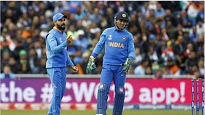 Only Dhoni texted me after I left Test captaincy: Virat Kohli